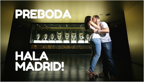 Novios besándose en la sala de trofeos del Santiago Bernabéu 