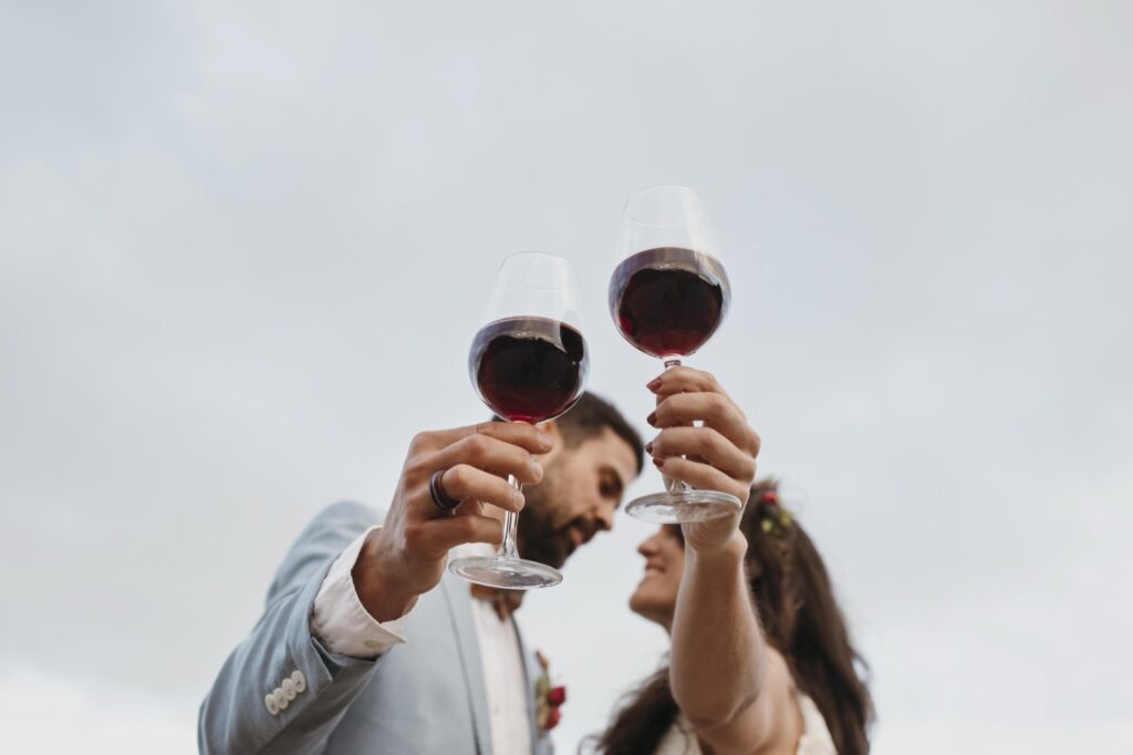 Caja de vino sellada por los novios en el ritual del vino